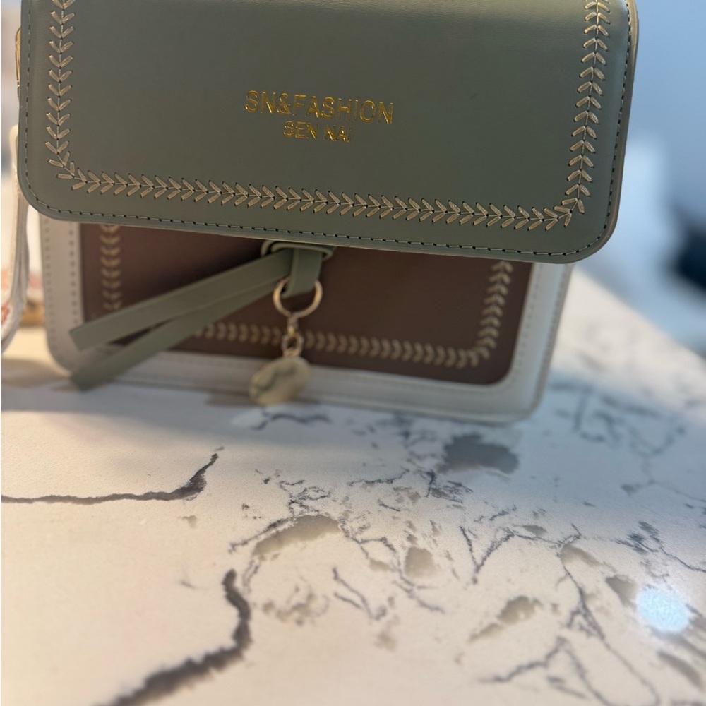 Women's Green and Brown Bag